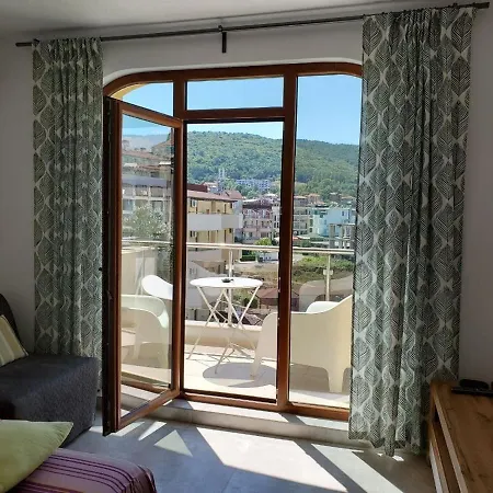 Tatyana Natura Apartament *