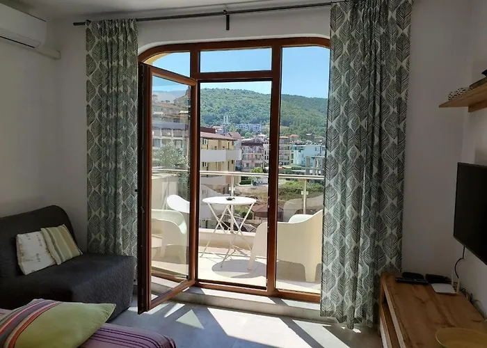 Tatyana Natura Apartment *